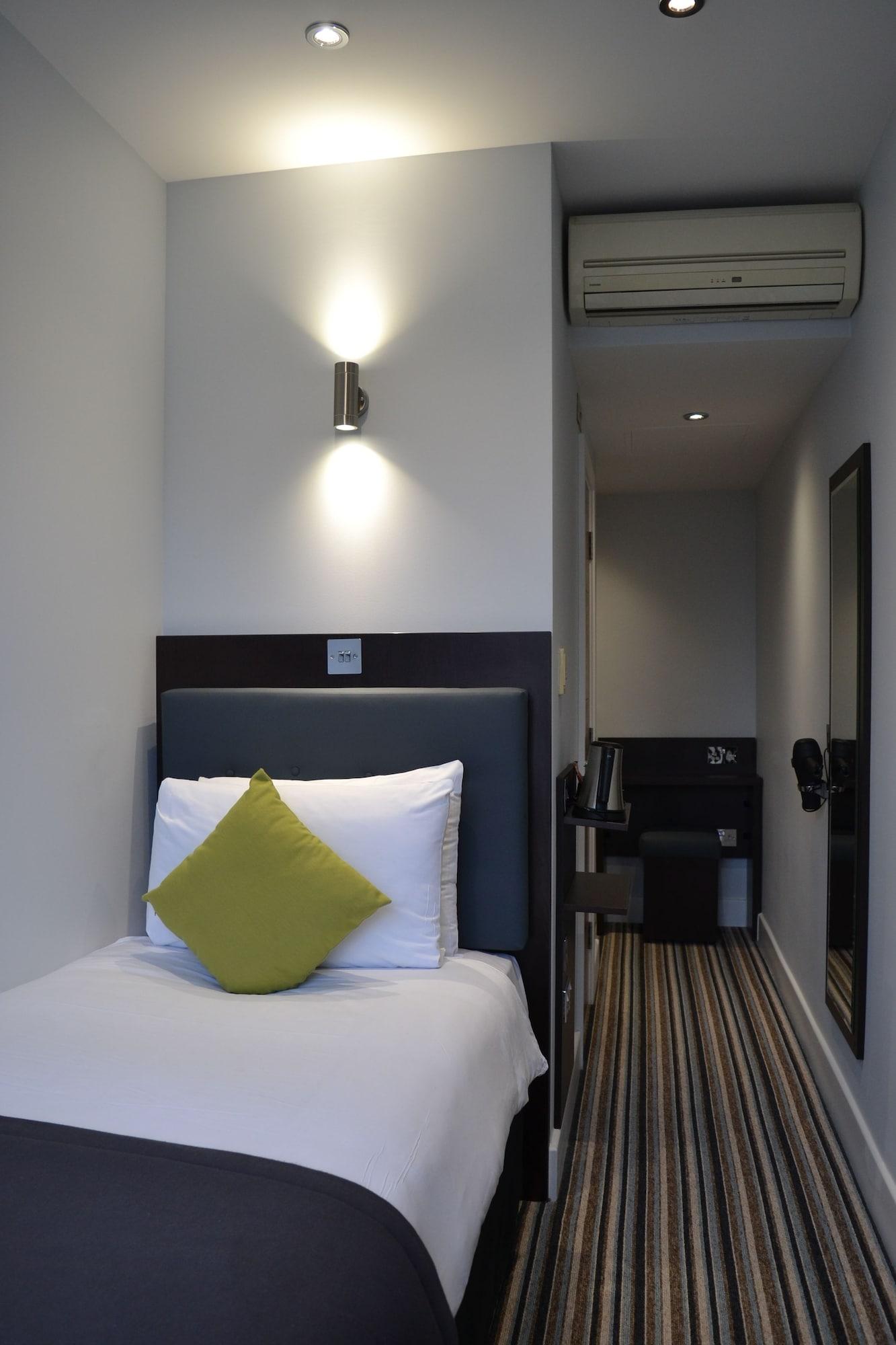 Trebovir Hotel Londra Exterior foto