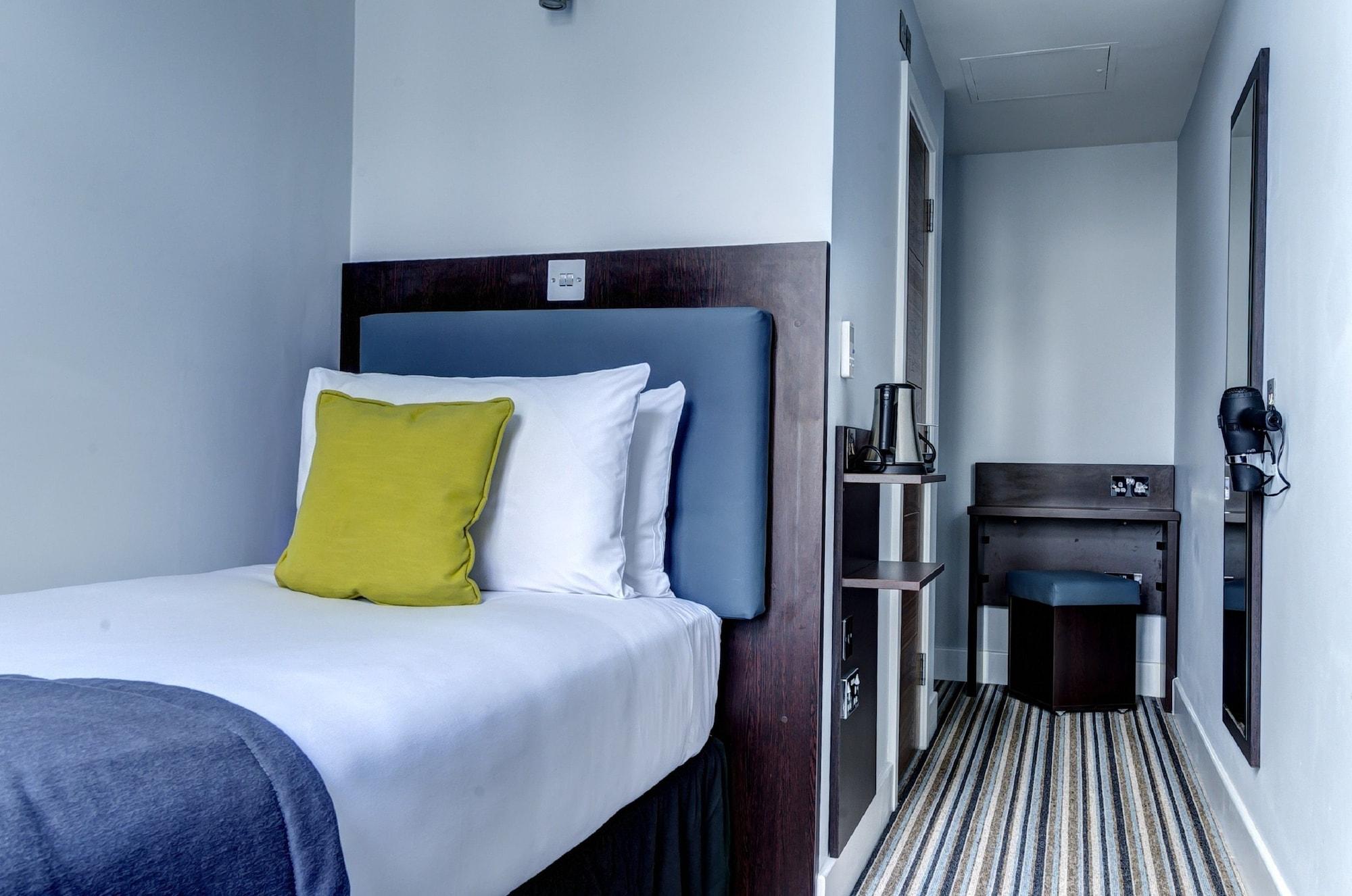Trebovir Hotel Londra Exterior foto